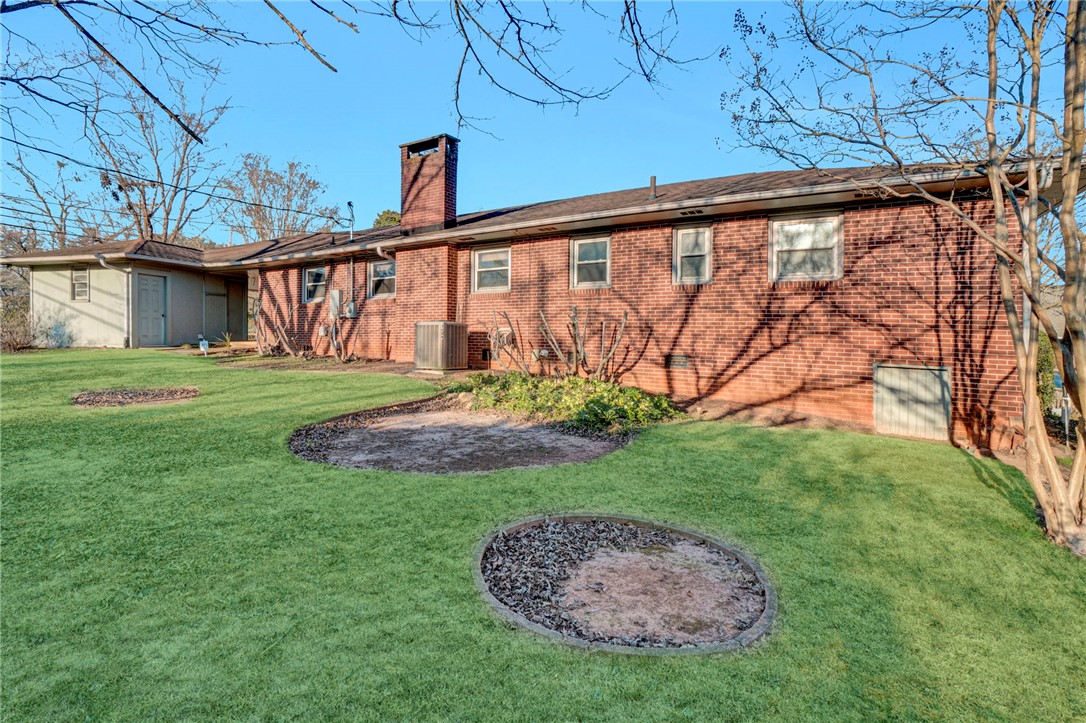 413 Harden Road Anderson, SC 29621 - Photo 4 of 22