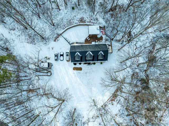 $450,000 | 1012 Tuckda Way, Hamptonville, NC 27020