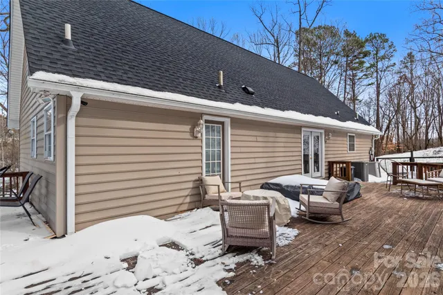 $450,000 | 1012 Tuckda Way, Hamptonville, NC 27020