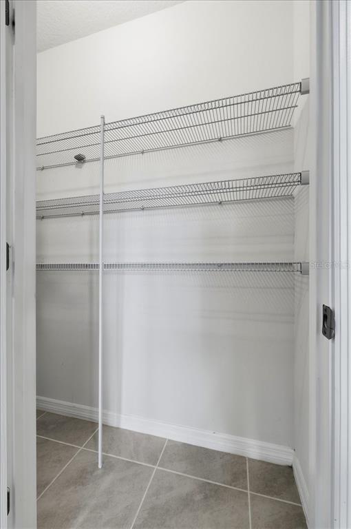 2829 Grandbury Grove Road Lakeland, FL 33811 - Photo 17 of 50