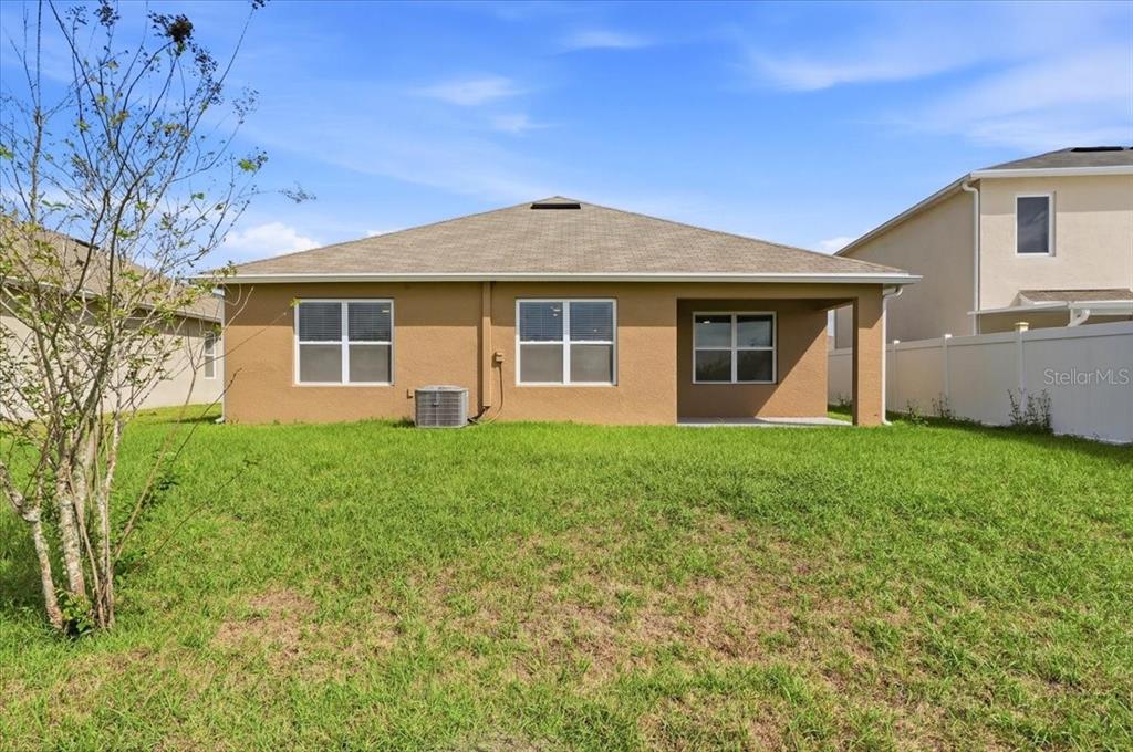 2829 Grandbury Grove Road Lakeland, FL 33811 - Photo 37 of 50