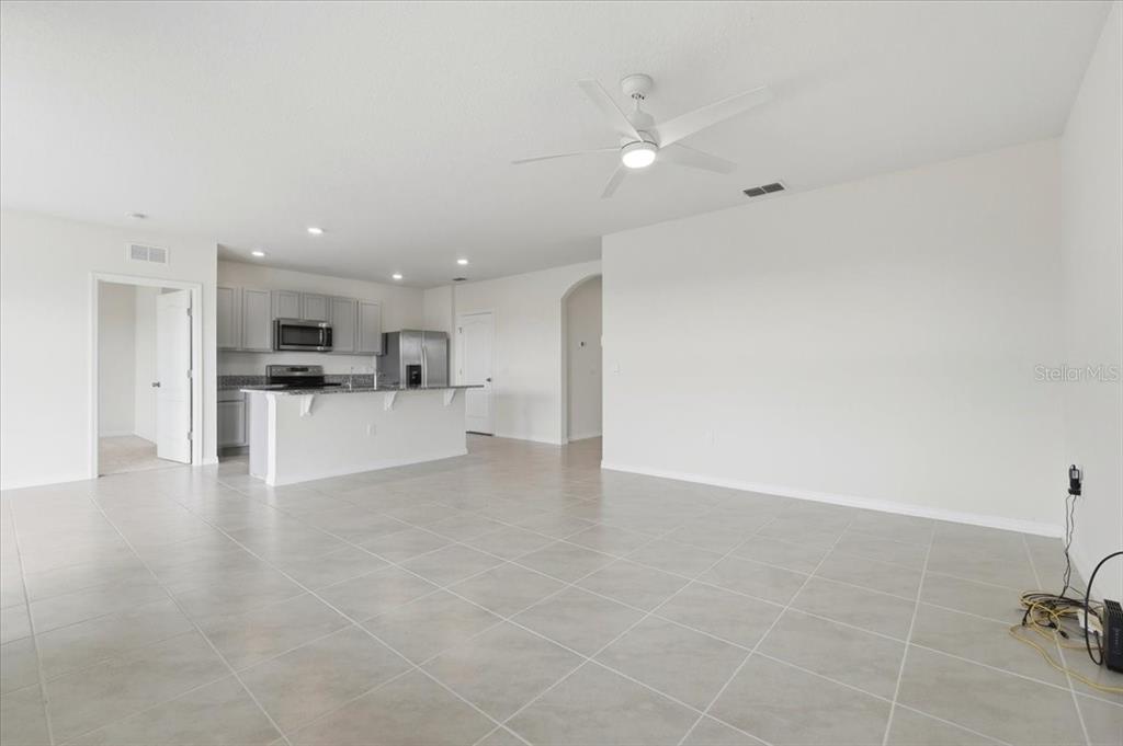 2829 Grandbury Grove Road Lakeland, FL 33811 - Photo 7 of 50