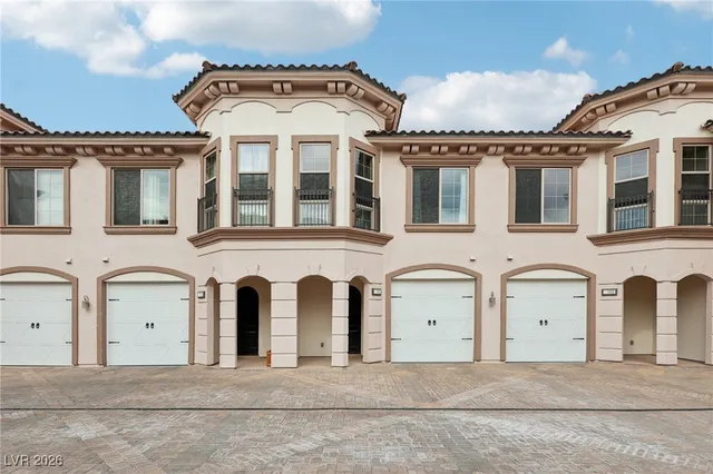 $484,000 | 10 Via Vasari, Unit 104, Henderson, NV 89011