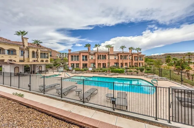 $484,000 | 10 Via Vasari, Unit 104, Henderson, NV 89011