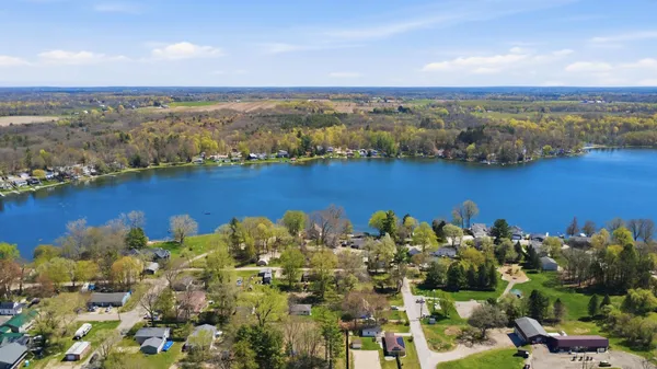 $335,000 | 11816 Maywood Drive Northeast, Sparta, MI 49345