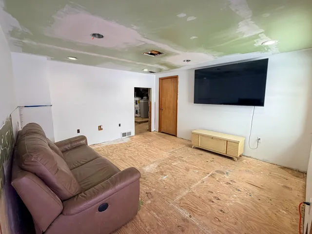 $335,000 | 11816 Maywood Drive Northeast, Sparta, MI 49345