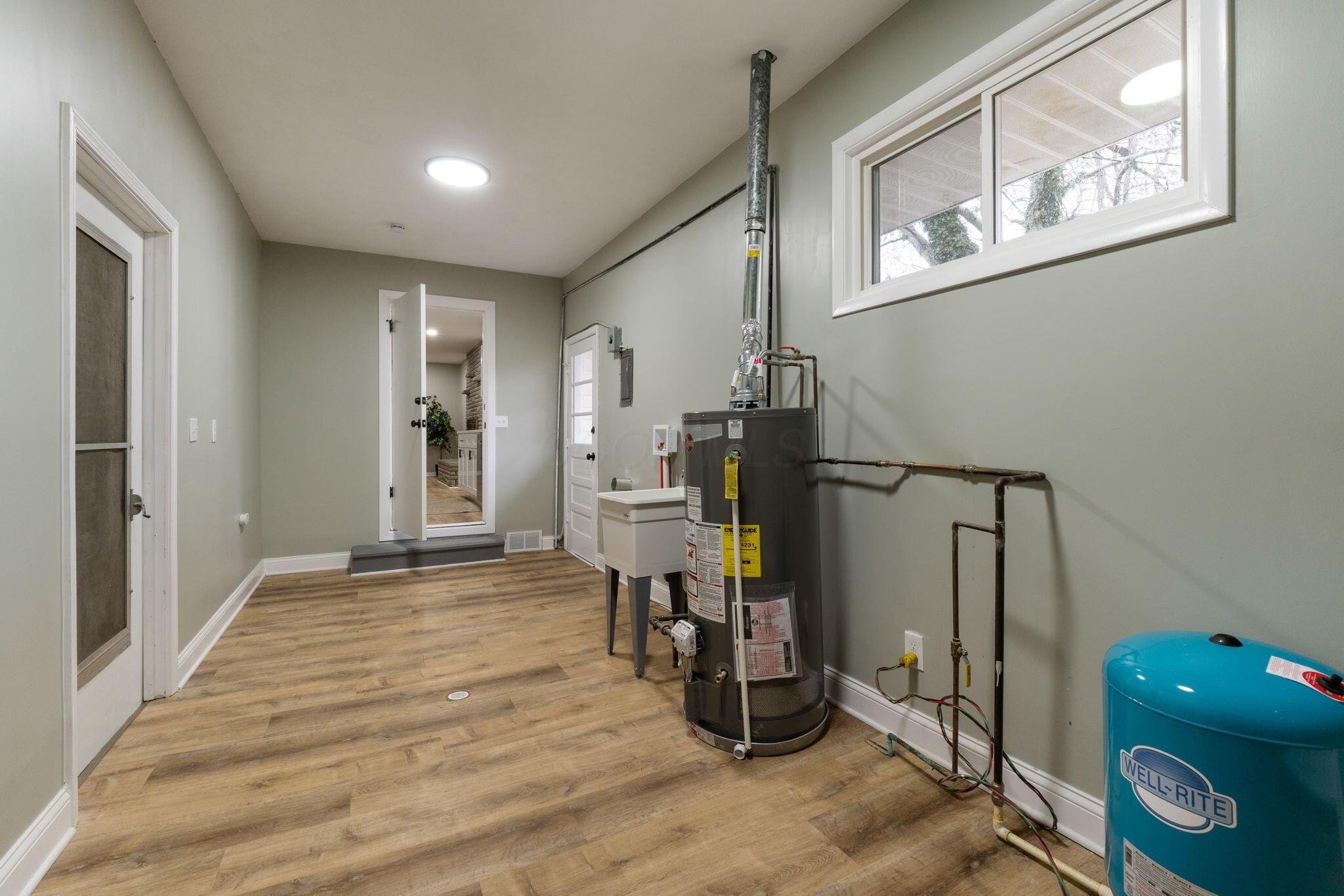 364 Grandview Road Newark, OH 43055 - Photo 22 of 50 364 Grandview Rd (Interior-19