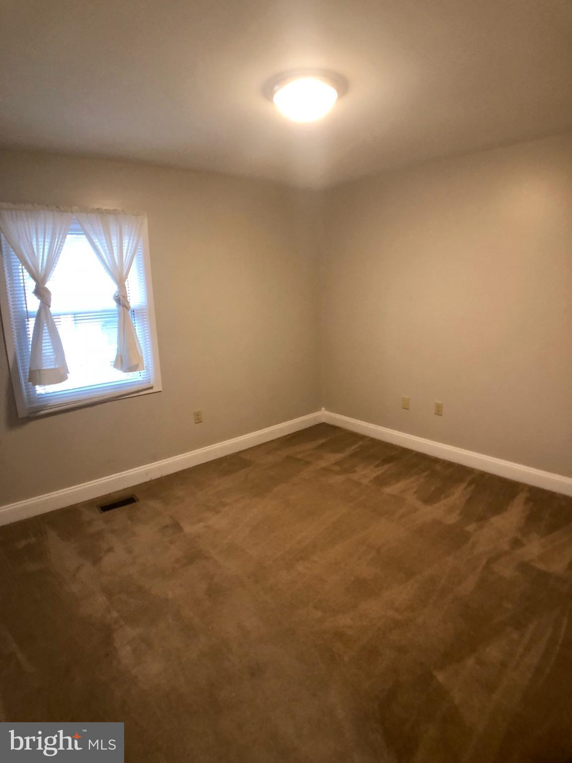 12811 Fernwood Turn Laurel, MD 20708 - Photo 17 of 28 Bedroom