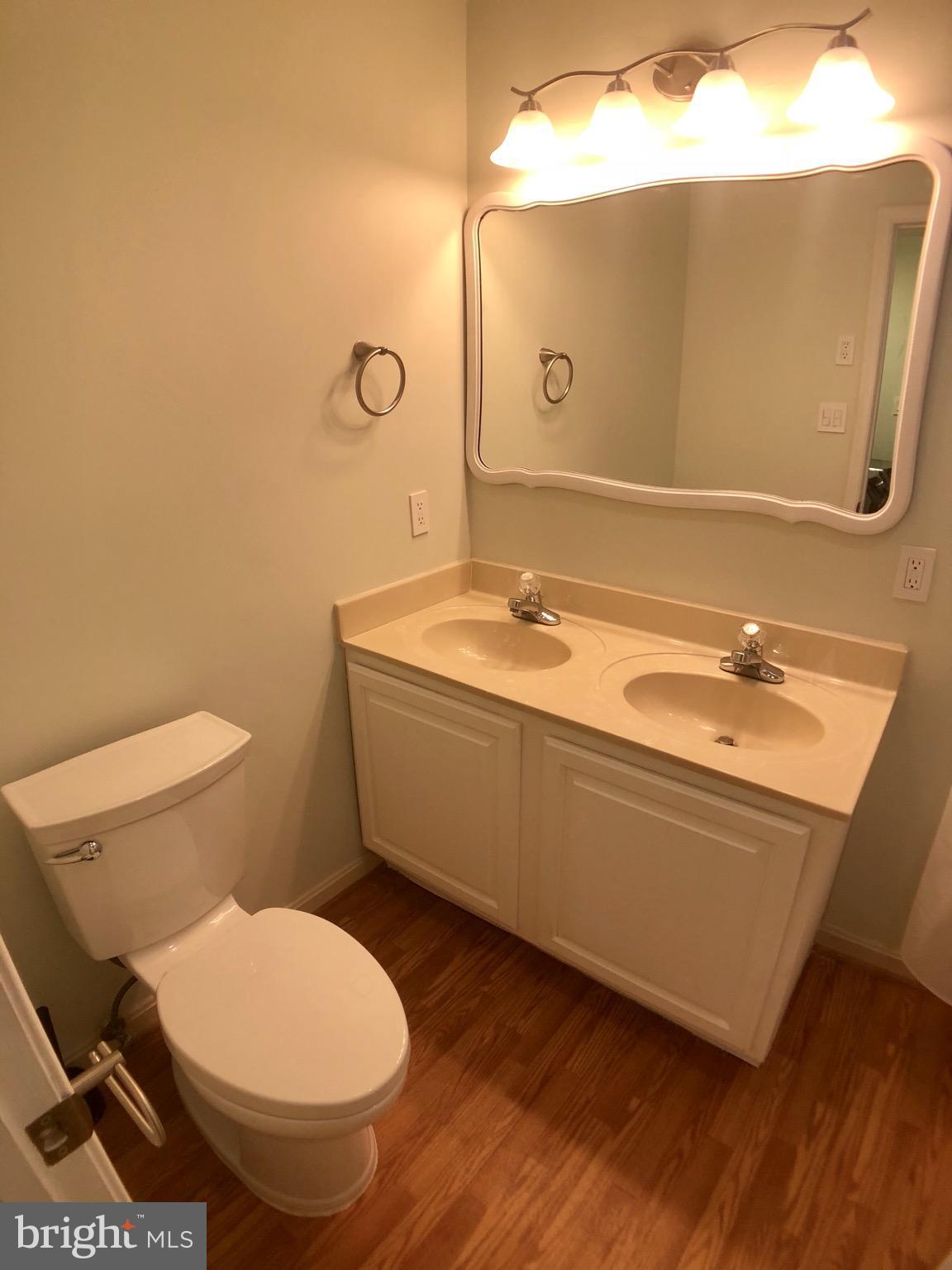 12811 Fernwood Turn Laurel, MD 20708 - Photo 18 of 28 Bath