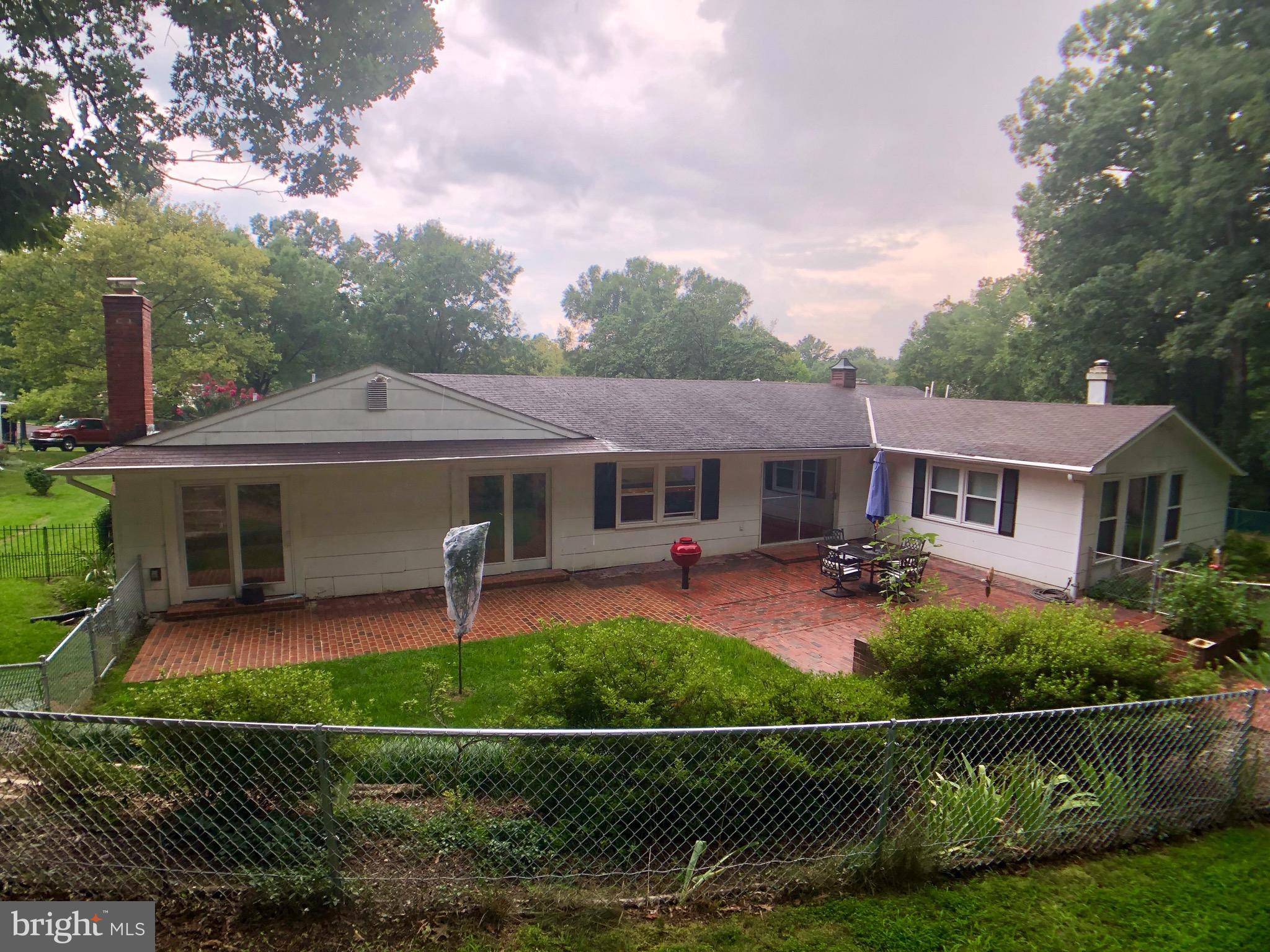 12811 Fernwood Turn Laurel, MD 20708 - Photo 6 of 28 Exterior (Rear)