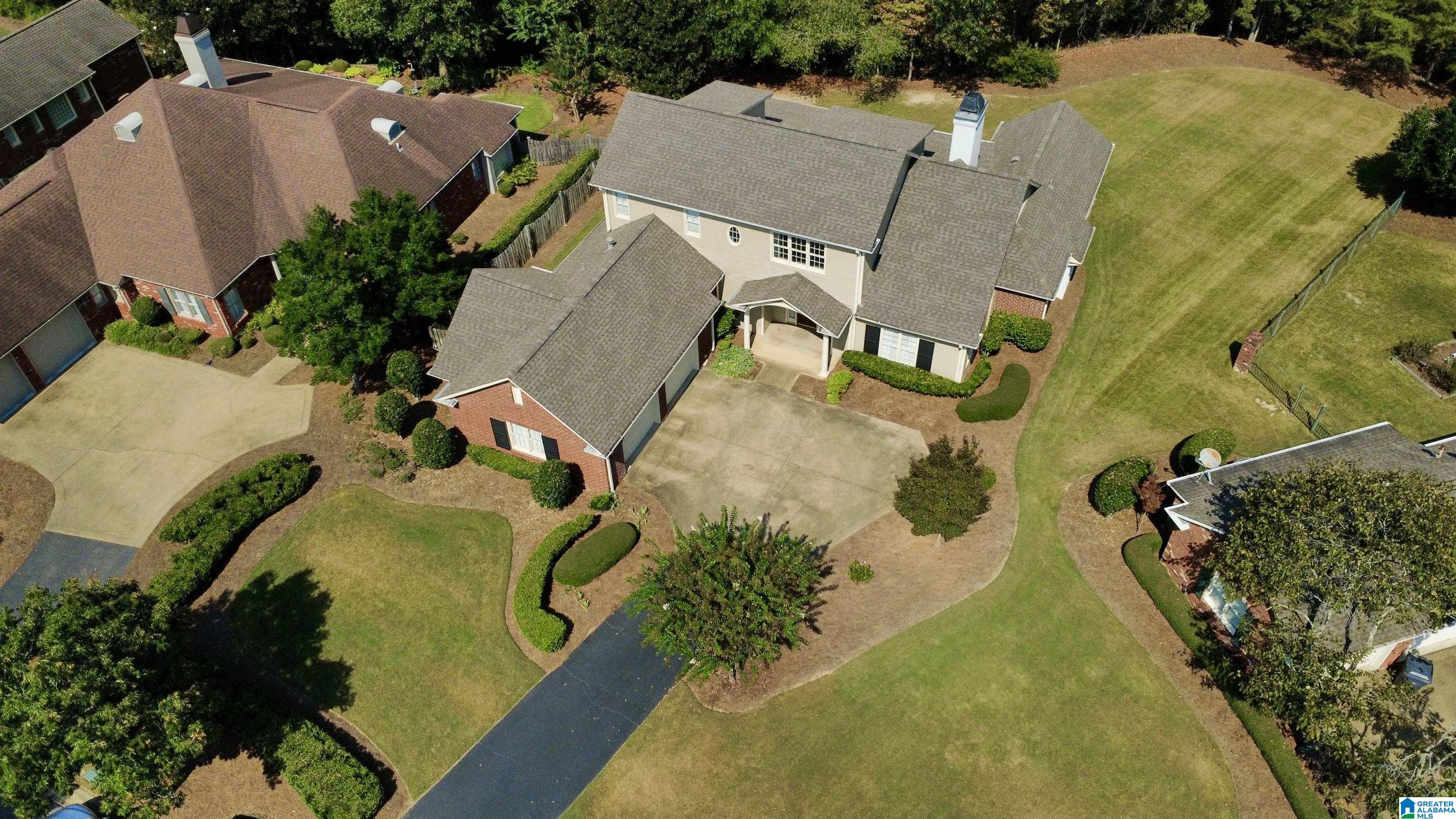 816 Caledonian Way Birmingham, AL 35242 - Photo 2 of 60