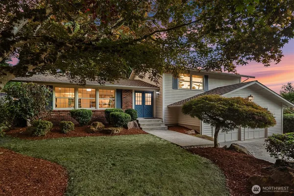 $1,599,000 | 15003 Northeast 10th Place, Bellevue, WA 98007