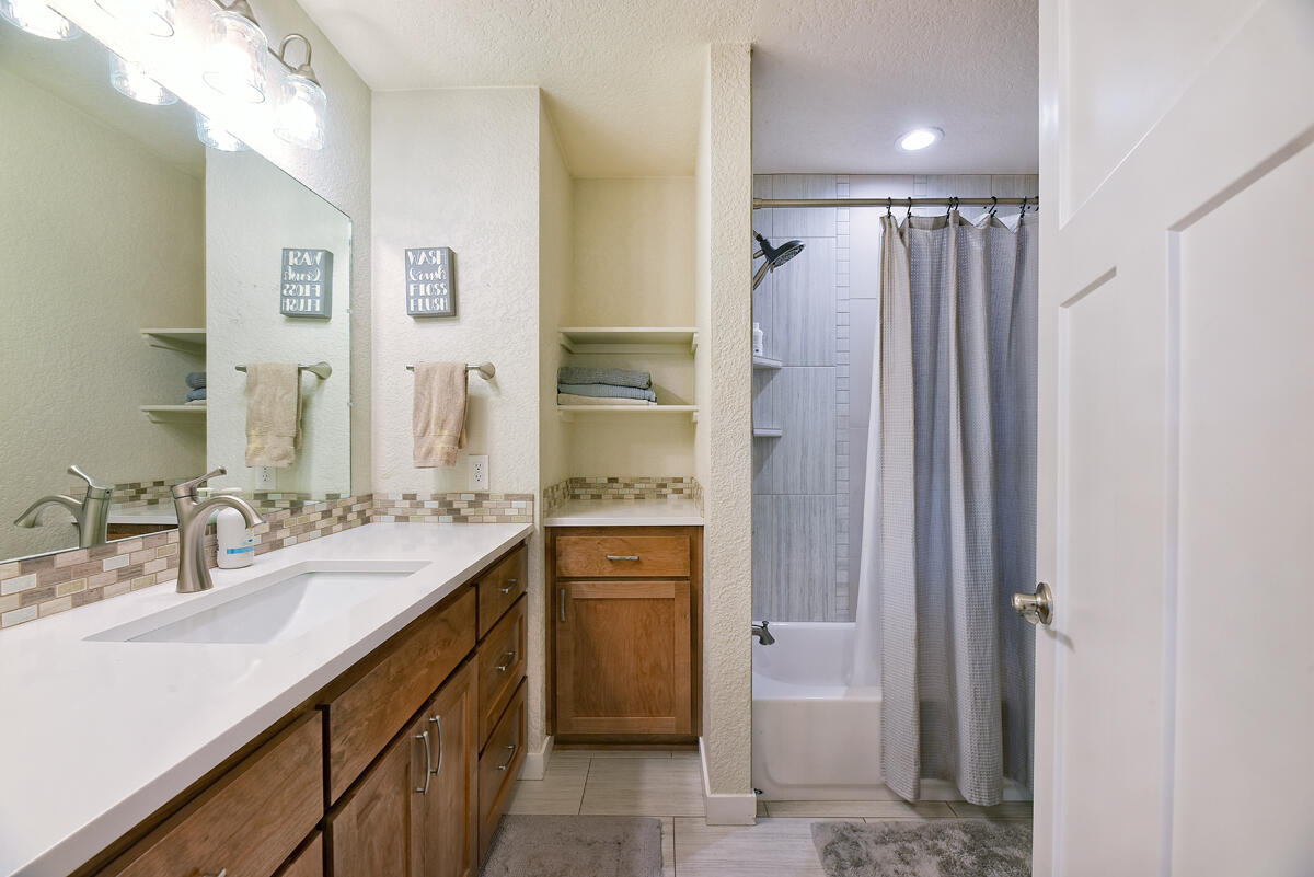 2836 South Stage Road Medford, OR 97501 - Photo 11 of 29 DSC_1233