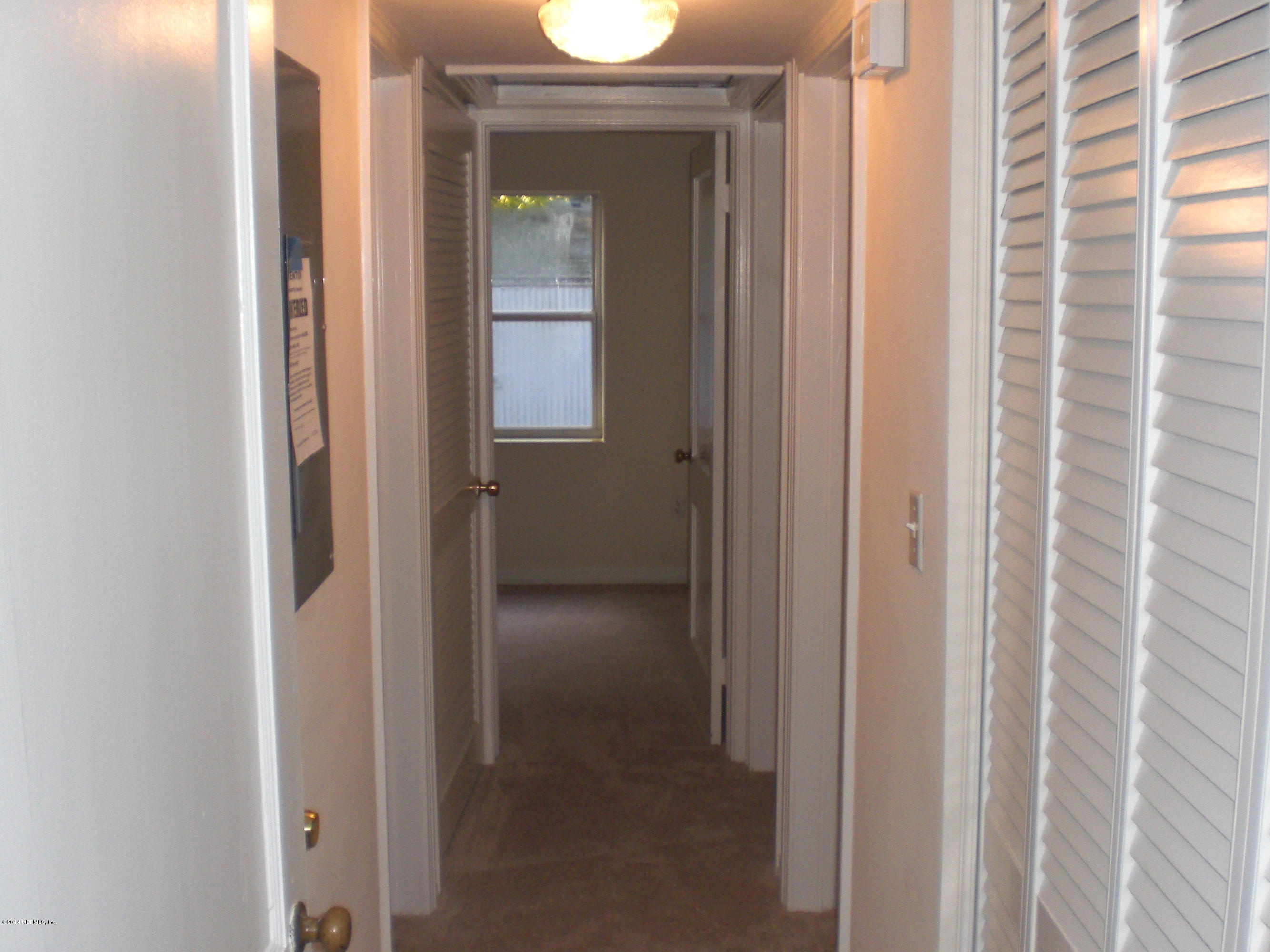 8818 Ricardo Lane Jacksonville, FL 32216 - Photo 14 of 18 Hallway
