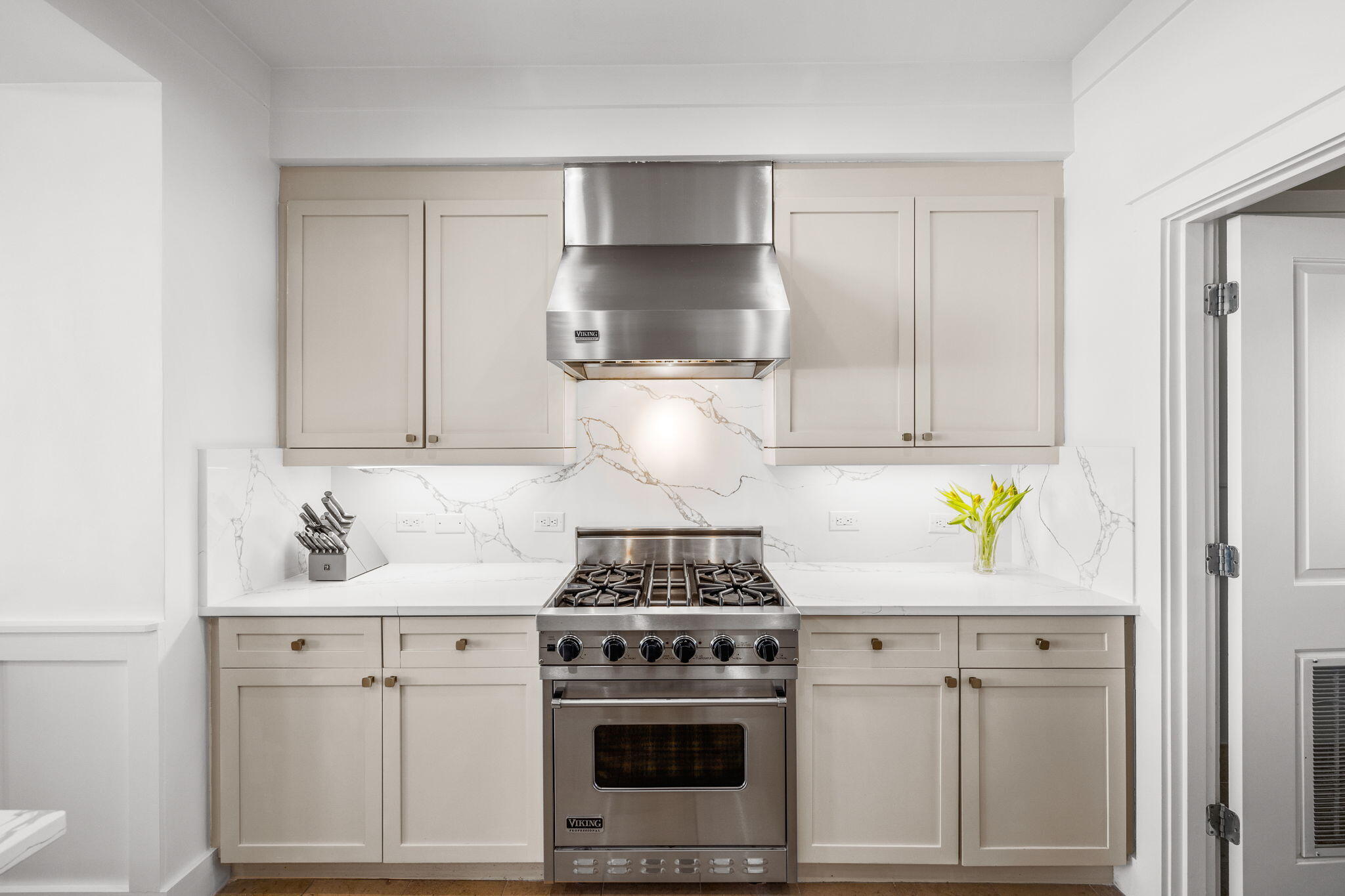 429 Bridge Lane, Unit 324A Inlet Beach, FL 32461 - Photo 16 of 59 Gourmet Kitchen