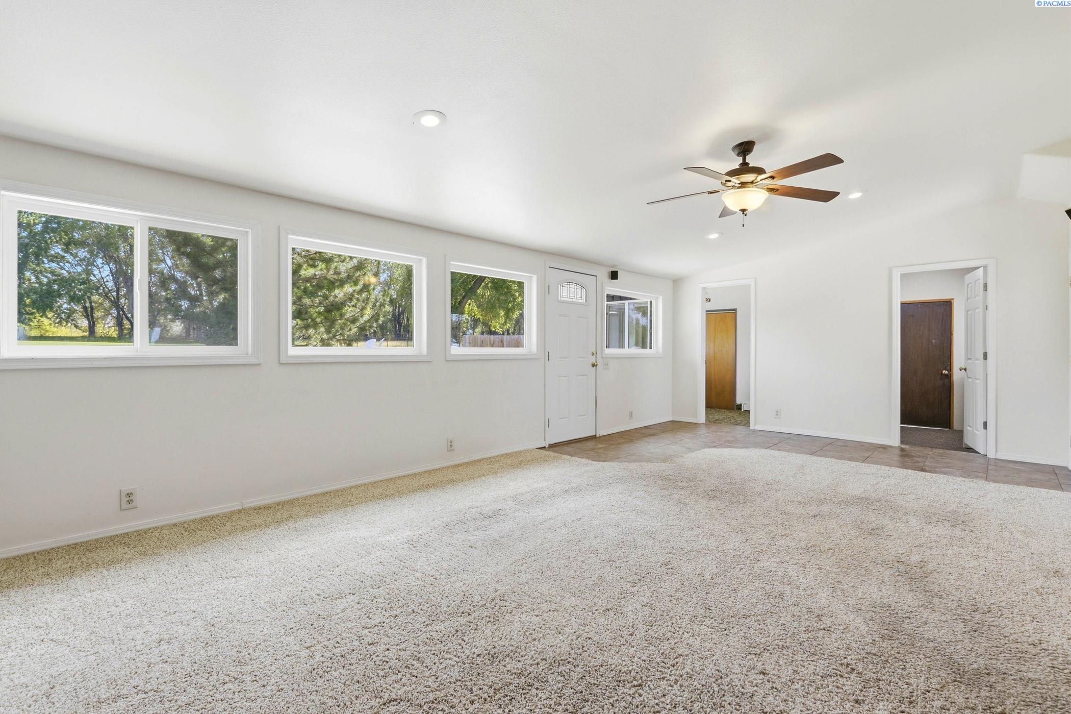 201005 East Bowles Road Kennewick, WA 99337 - Photo 14 of 44 Gallery Image 14