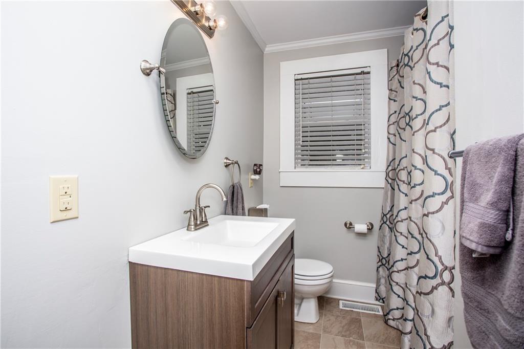 804 2nd Avenue Southwest Conover, NC 28613 - Photo 10 of 15 Gallery Image 10