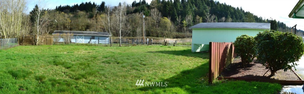 10001 Dechaux Road East Edgewood, WA 98371 - Photo 3 of 23 Gallery Image 3
