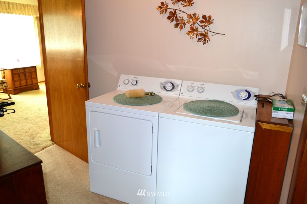 10001 Dechaux Road East Edgewood, WA 98371 - Photo 21 of 23 Gallery Image 21