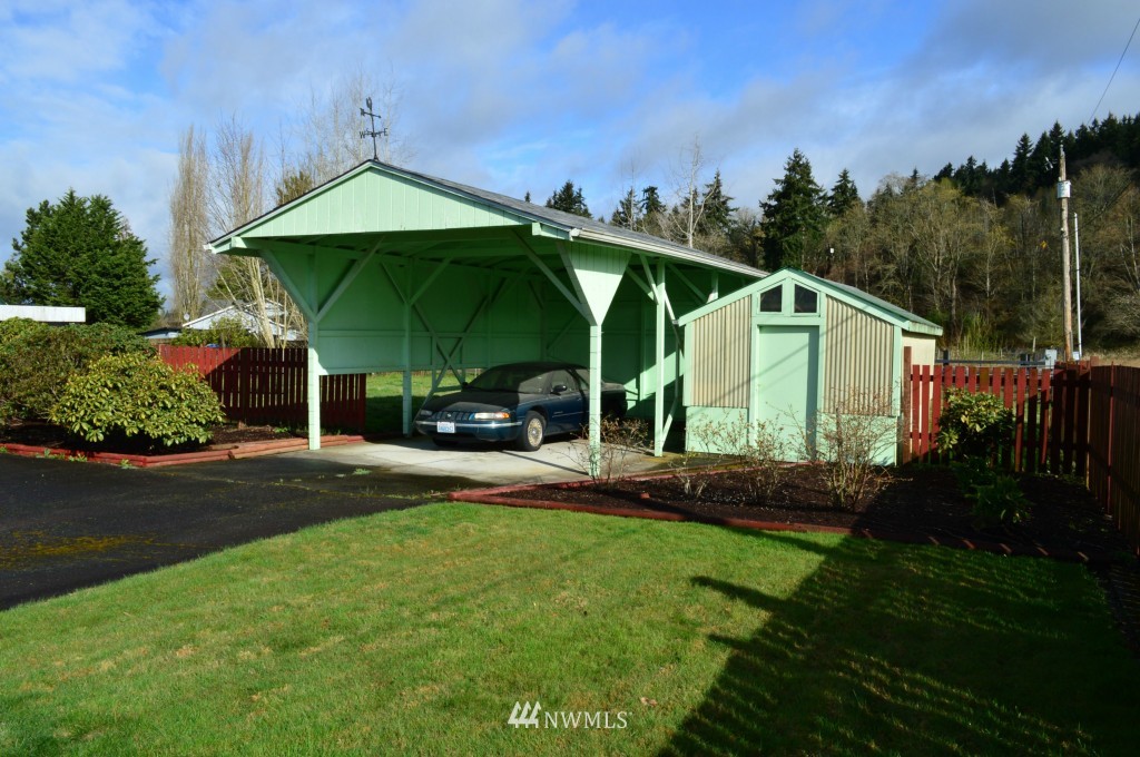 10001 Dechaux Road East Edgewood, WA 98371 - Photo 5 of 23 Gallery Image 5