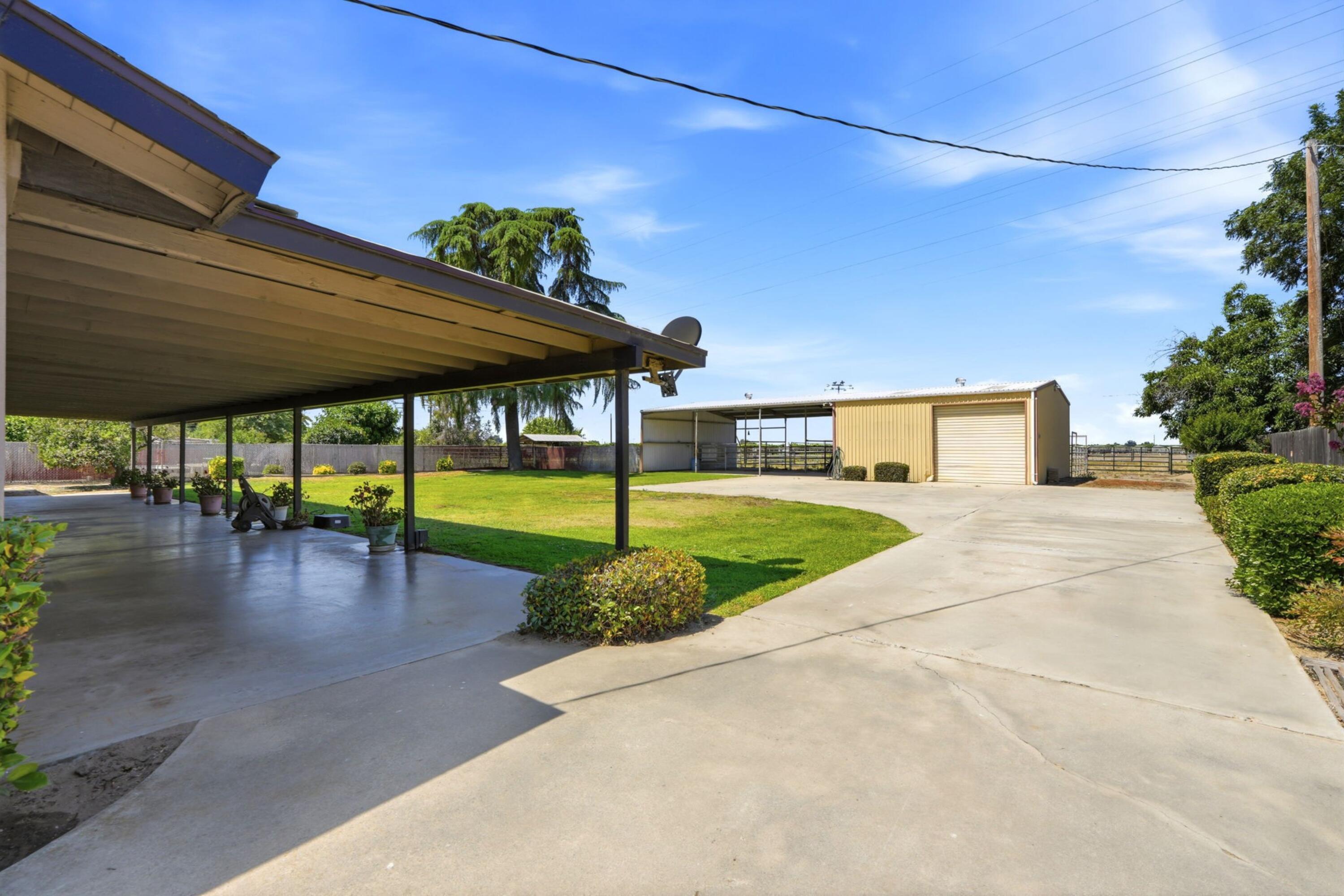 31121 Tower Road Visalia, CA 93292 - Photo 39 of 39 Backyard