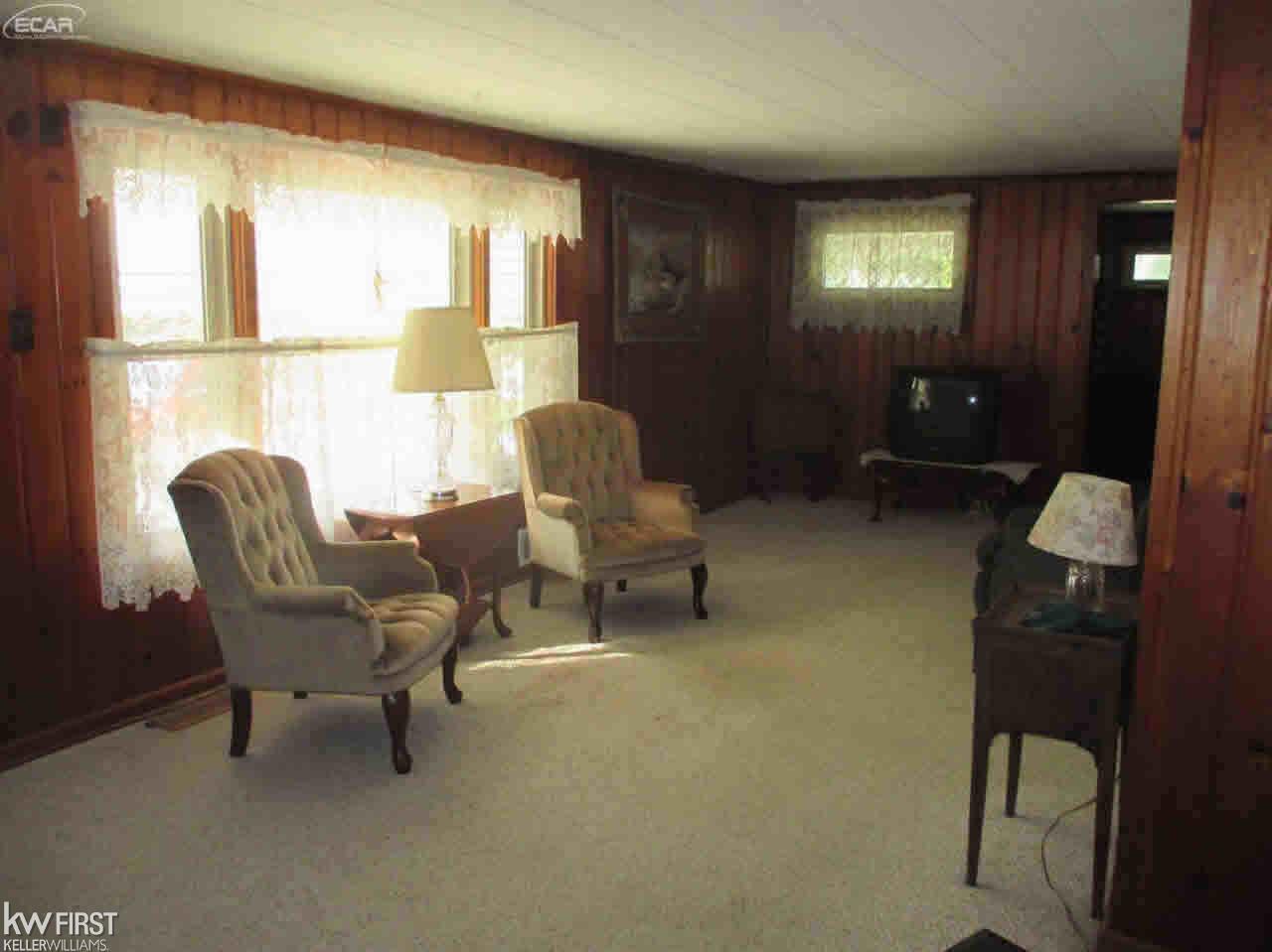 1155 Adams Road Burton, MI 48509 - Photo 3 of 15 21372442-2.JPG