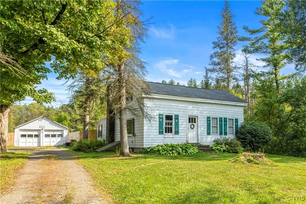 $274,900 | 7156 Highway 291, Marcy, NY 13469