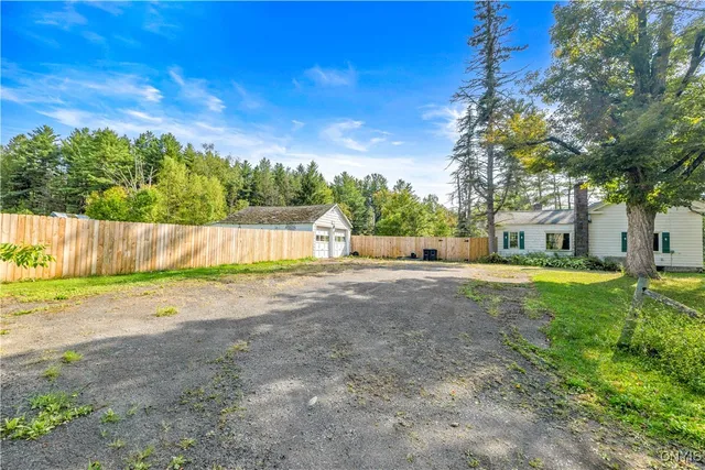 $279,000 | 7156 Highway 291, Marcy, NY 13469