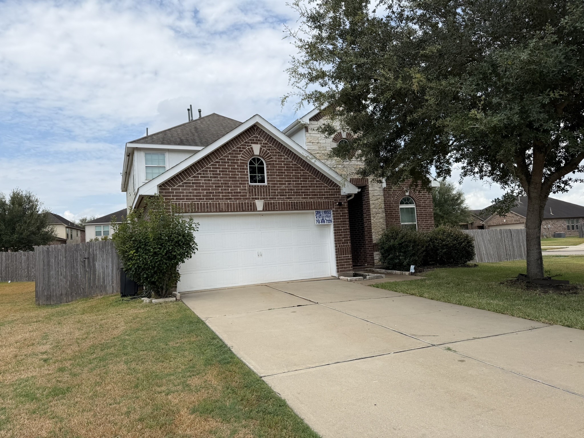 5902 Carnaby Lane Rosenberg, TX 77471 - Photo 3 of 8 Gallery Image 3