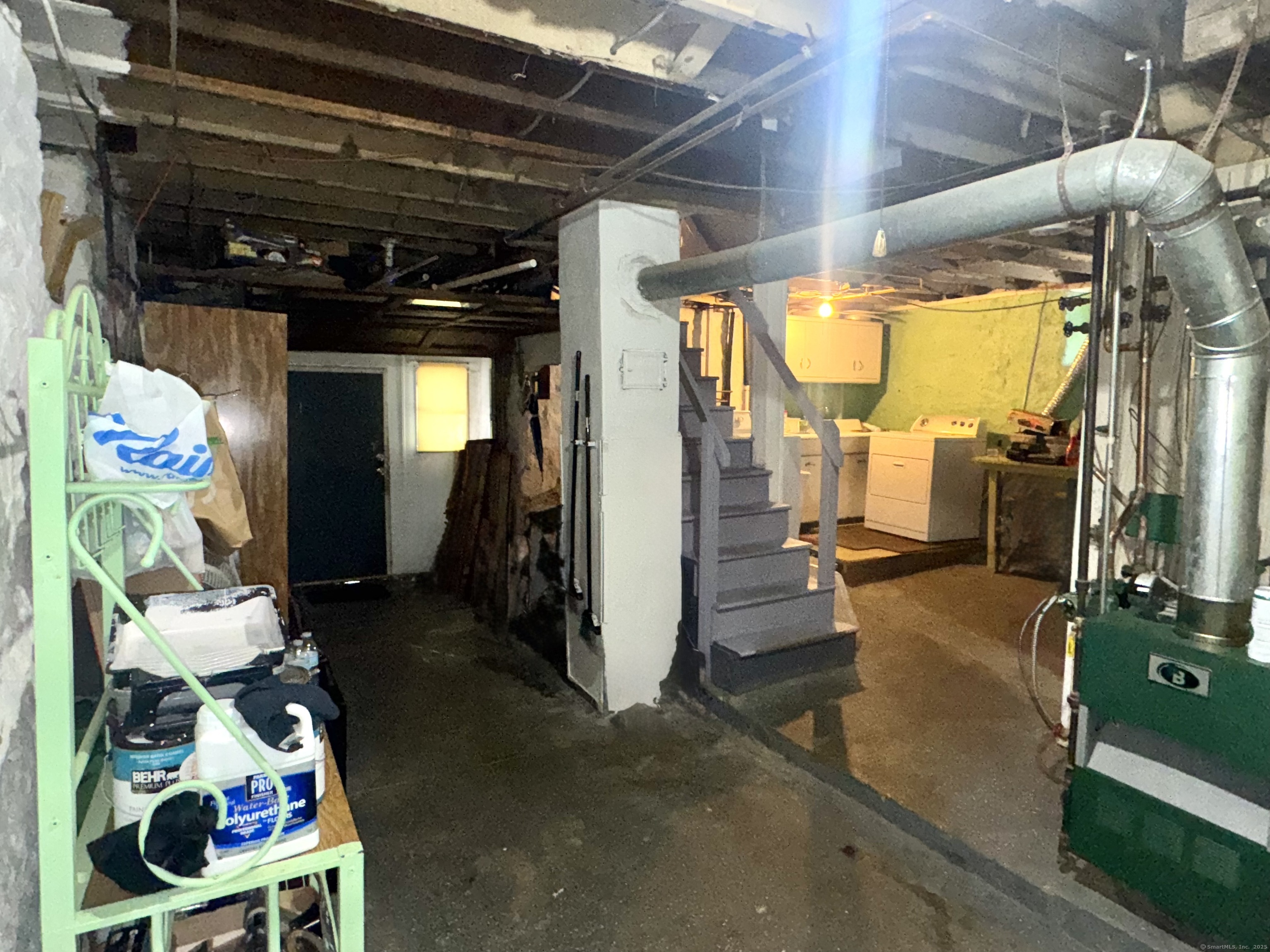 175 Academy Avenue Waterbury, CT 06705 - Photo 15 of 19