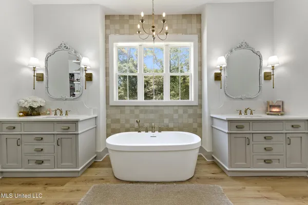 $680,000 | 19255 Eli Dudley Road, Moss Point, MS 39562