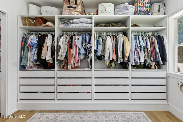 $680,000 | 19255 Eli Dudley Road, Moss Point, MS 39562