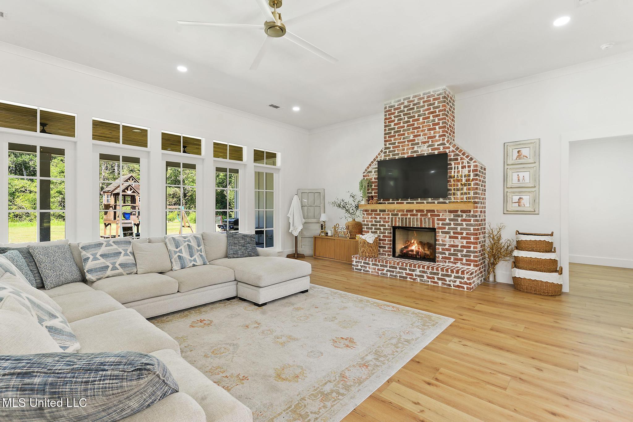 19255 Eli Dudley Road Moss Point, MS 39562 - Photo 2 of 37 18B3AE45-420E-4A04-AB5E-AE892F947FDE