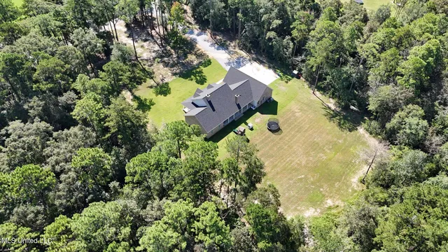 $680,000 | 19255 Eli Dudley Road, Moss Point, MS 39562