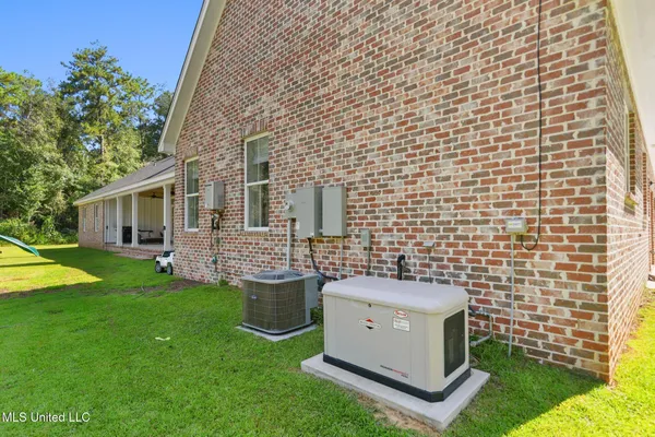 $680,000 | 19255 Eli Dudley Road, Moss Point, MS 39562