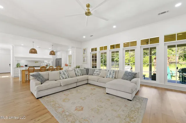 $680,000 | 19255 Eli Dudley Road, Moss Point, MS 39562