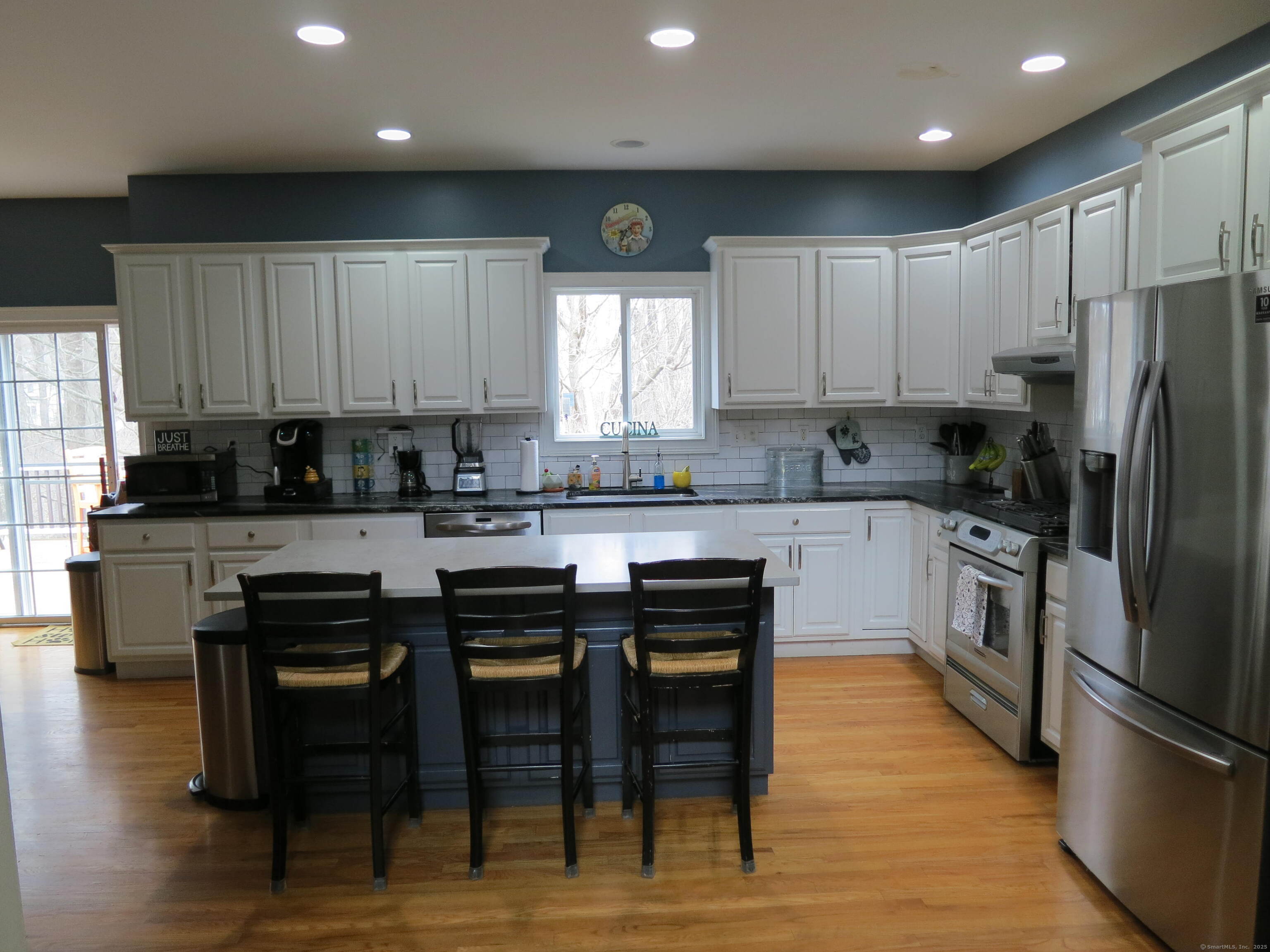 88 Brookfield Road Seymour, CT 06483 - Photo 3 of 13