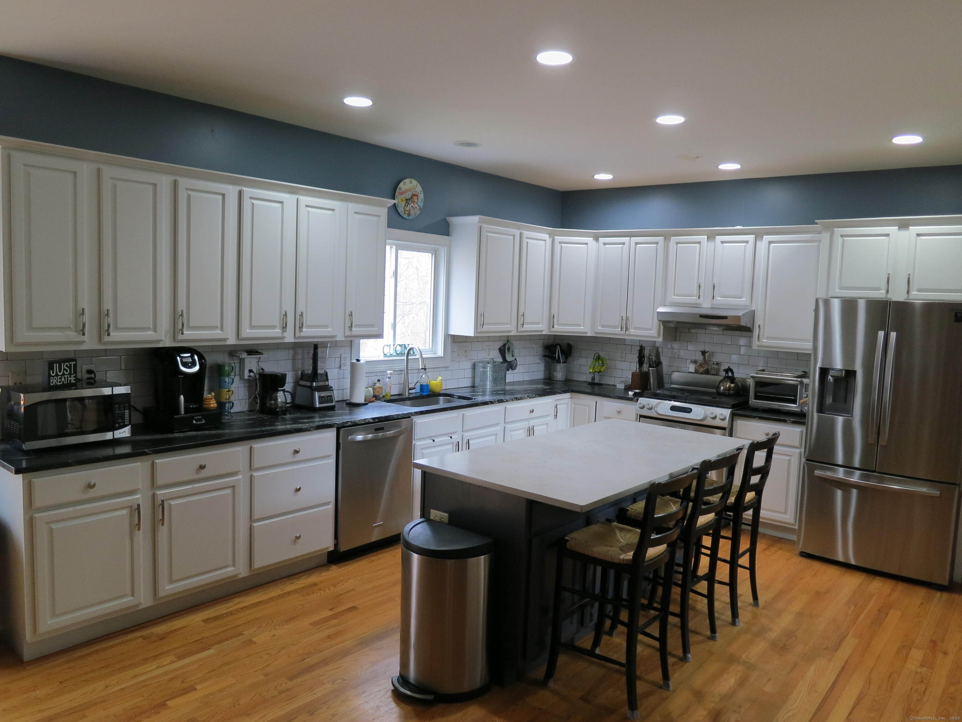 88 Brookfield Road Seymour, CT 06483 - Photo 5 of 13