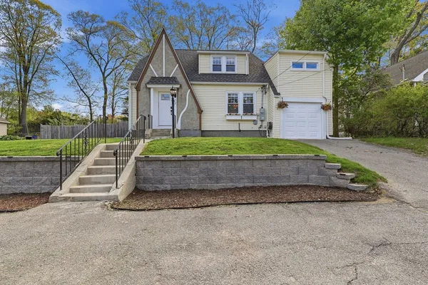$499,900 | 13 Marilyn Drive, Auburn, MA 01501