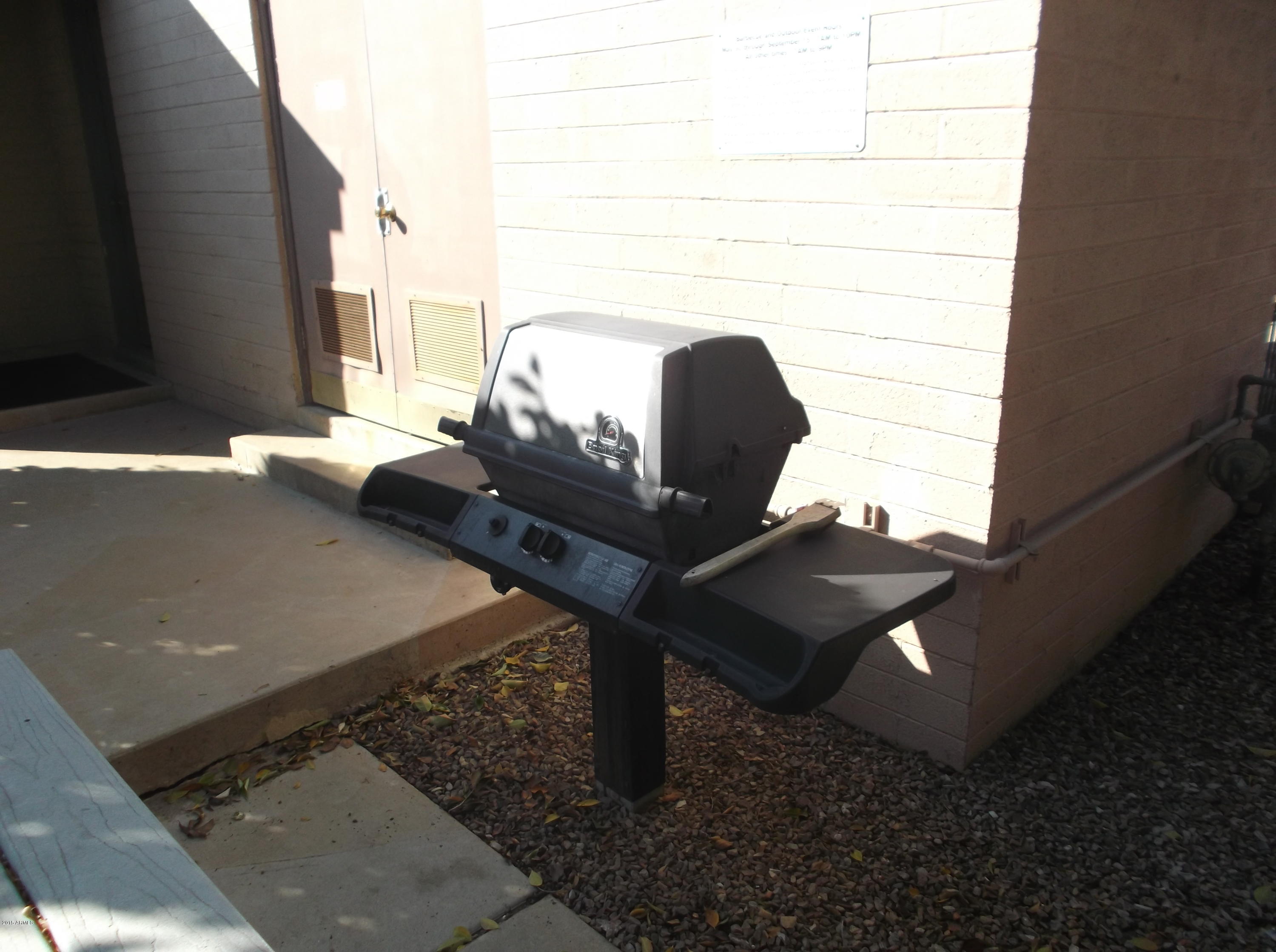 1107 West Osborn Road, Unit 217 Phoenix, AZ 85013 - Photo 14 of 25 Grill1
