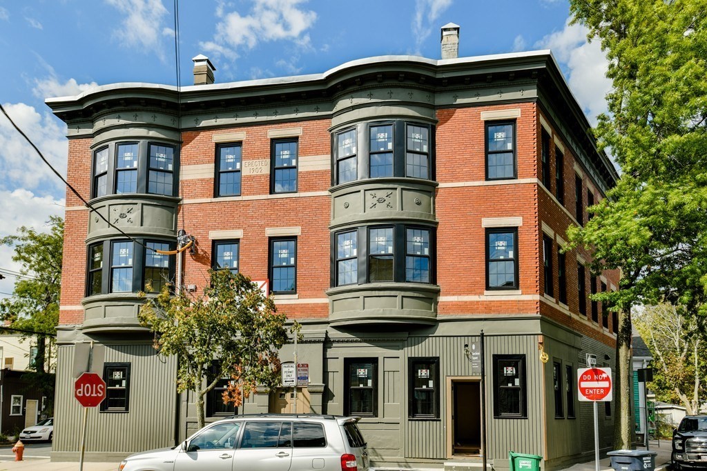 111 ster Avenue, Unit 1, Cambridge, MA 02141 Compass