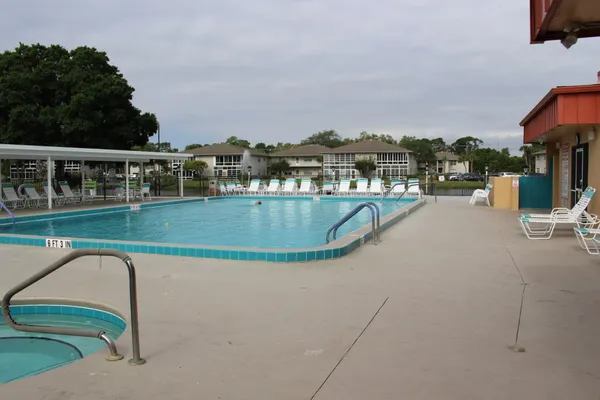 $1,300 | 30 Lake Vista Trail, Unit 205, Port St. Lucie, FL 34952