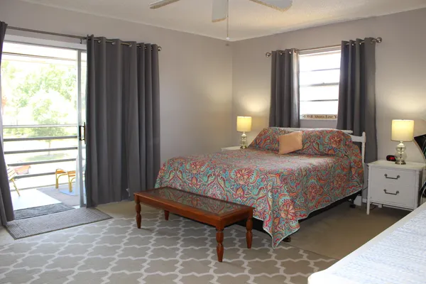 $1,300 | 30 Lake Vista Trail, Unit 205, Port St. Lucie, FL 34952