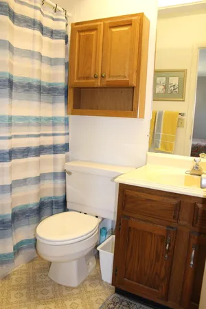 $1,300 | 30 Lake Vista Trail, Unit 205, Port St. Lucie, FL 34952