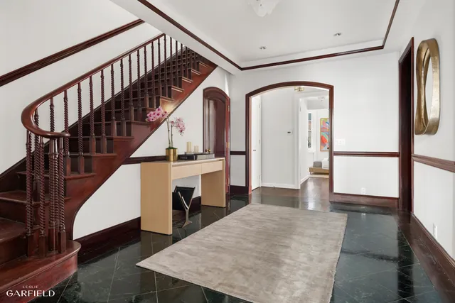 $6,495,000 | 2 East 80th Street, Unit 7 | Upper East Side