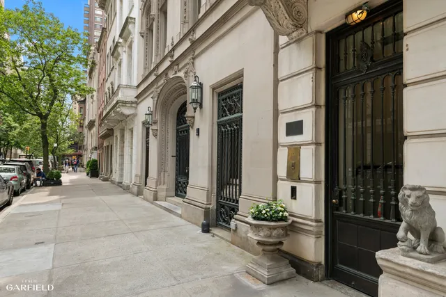 $6,495,000 | 2 East 80th Street, Unit 7 | Upper East Side
