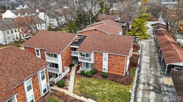 $174,900 | 522 Nirk Avenue, Unit I, Kirkwood, MO 63122