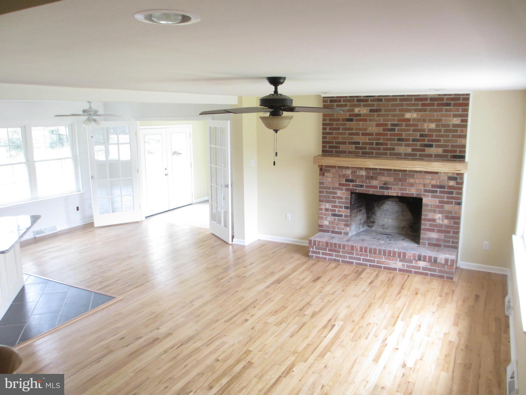 24 Racine Road North East, MD 21901 - Photo 5 of 26 Living Room