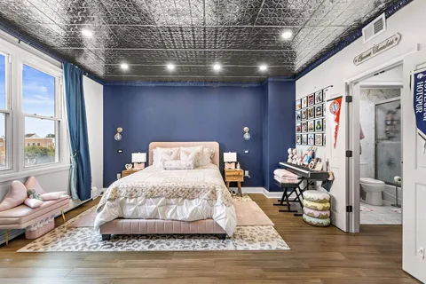 $430,000 | 110 Shearwater Court East, Unit 33, Jersey City, NJ 07305