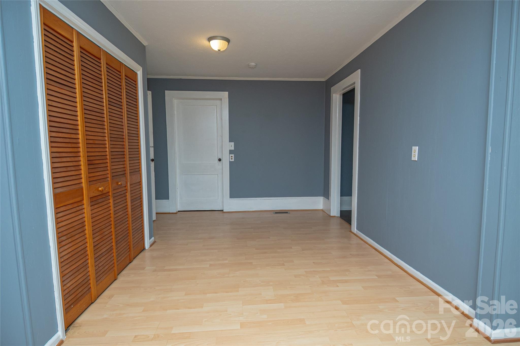 761 Amherst Road Morganton, NC 28655 - Photo 20 of 31 a view of hallway with windows